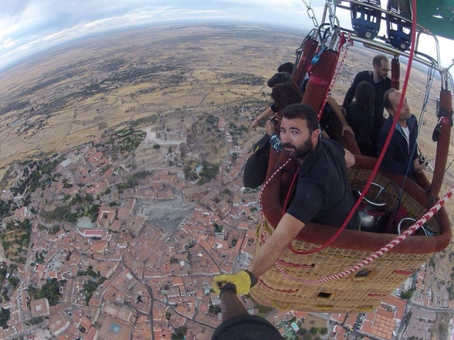  Taking images of the balloon flight